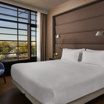 NH_Plaza_de_Armas_Room_standard_new_style_window_natural_light_views NH_Plaza_de_Armas_Room_standard_new_style_window_natural_light_views